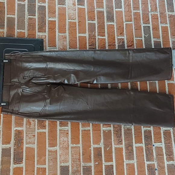 Abercrombie & Fitch Brown Faux Leather 90\'s Relaxed Hi Rise Pants Size 8
